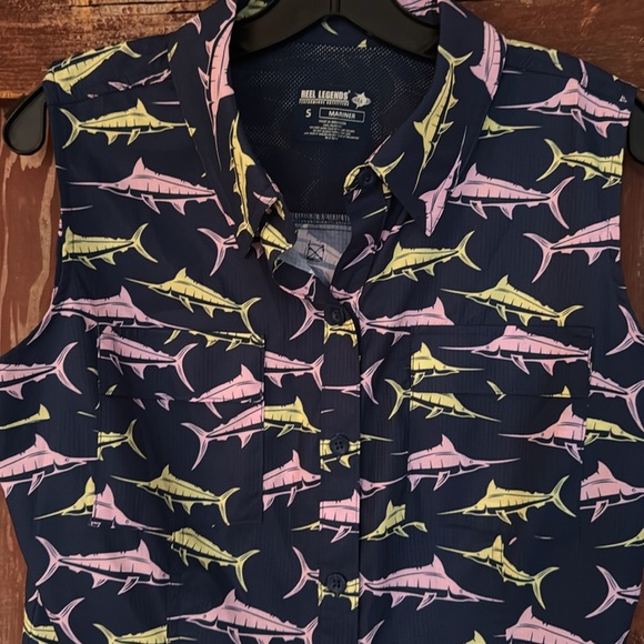 Reel Legends Mariner Performance sleeveless button front shirt. Small. New. - Picture 2 of 7